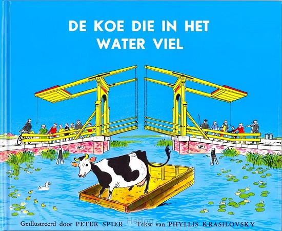 Koe die in het water viel