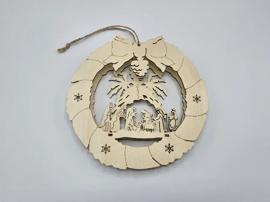 3D Wooden nativity Ornament 22x22x2,5cm