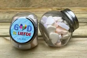 Snoeppotje God is liefde